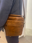 Bolso de cuero para hombre-Elegancia y funcionalidad en el regalo perfecto.